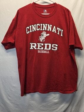 Cincinnati Reds  featuring the team's retro mascot graphic Size XL